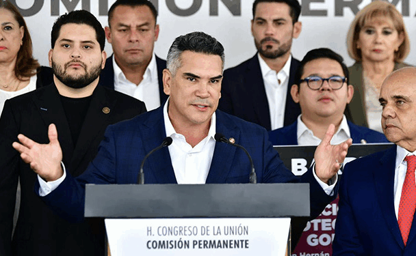 El líder opositor en México afirma que “¡No me van a quebrar, valor es lo que me sobra!”.