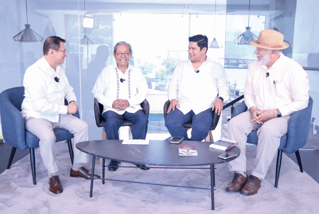 La interculturalidad y la identidad fueron ejes de la charla con Natalio Hernández.