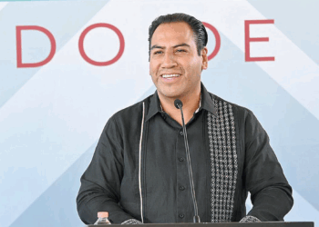 Tras un sexenio de miedo e inseguridad, Eduardo Ramírez colocó la paz como prioridad y creó la Fuerza Pakal, cuerpo élite que opera con estrategia y resultados. Su meta: blindar el estado con acciones firmes y presencia efectiva en todo el territorio.