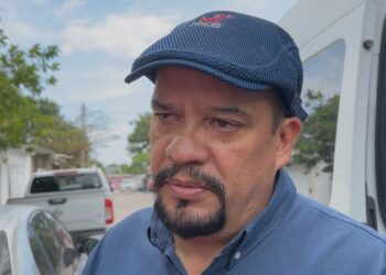 Afirman que se avanza de manera intensiva tras detectar un caso importado y otros 29 casos probables bajo análisis.