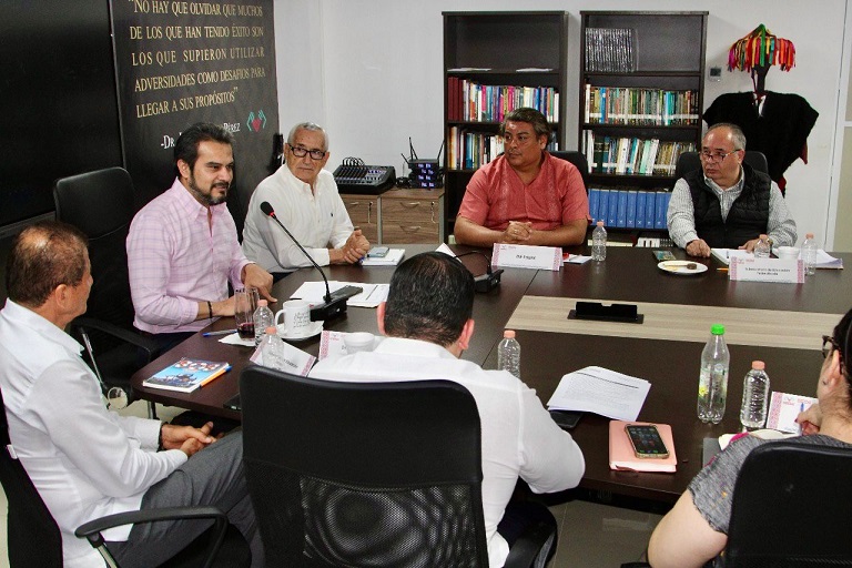 Mandujano refrendó compromiso de impulsar cultura de vida saludable en escuelas.