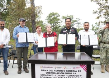 Gobierno y Semarnat acuerdan agenda conjunta en Acapetahua.
