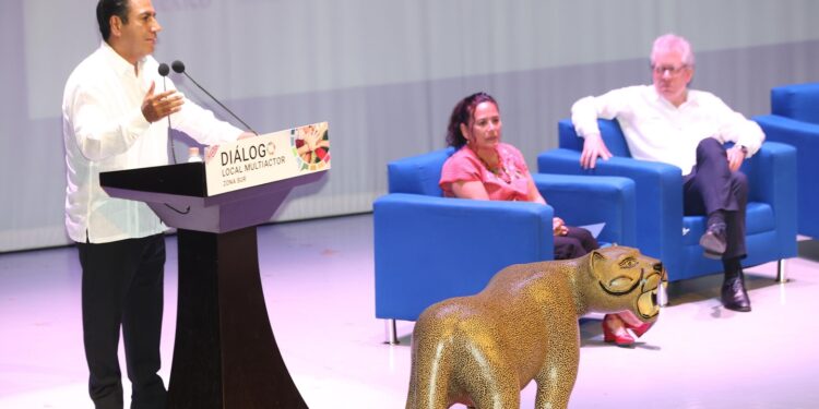 Foro multiactor promueve desarrollo desde lo local.