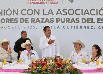 Gobernador respalda al sector productivo y refuerza combate al abigeato.