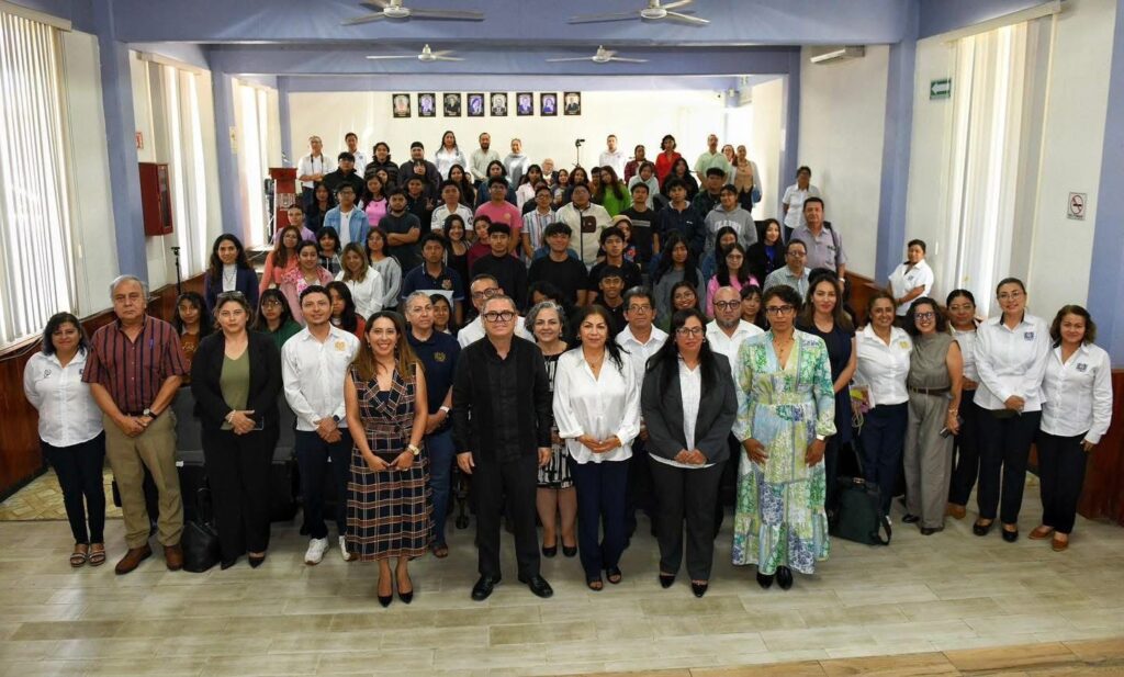 Rector destacó compromiso institucional con la mejora continua en la enseñanza.