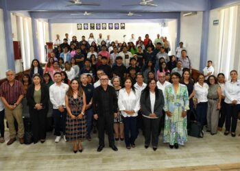 Rector destacó compromiso institucional con la mejora continua en la enseñanza.