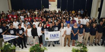 99 estudiantes realizarán intercambio nacional e internacional este semestre.