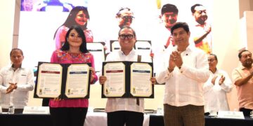 Reconocen calidad en gestión universitaria certificada.