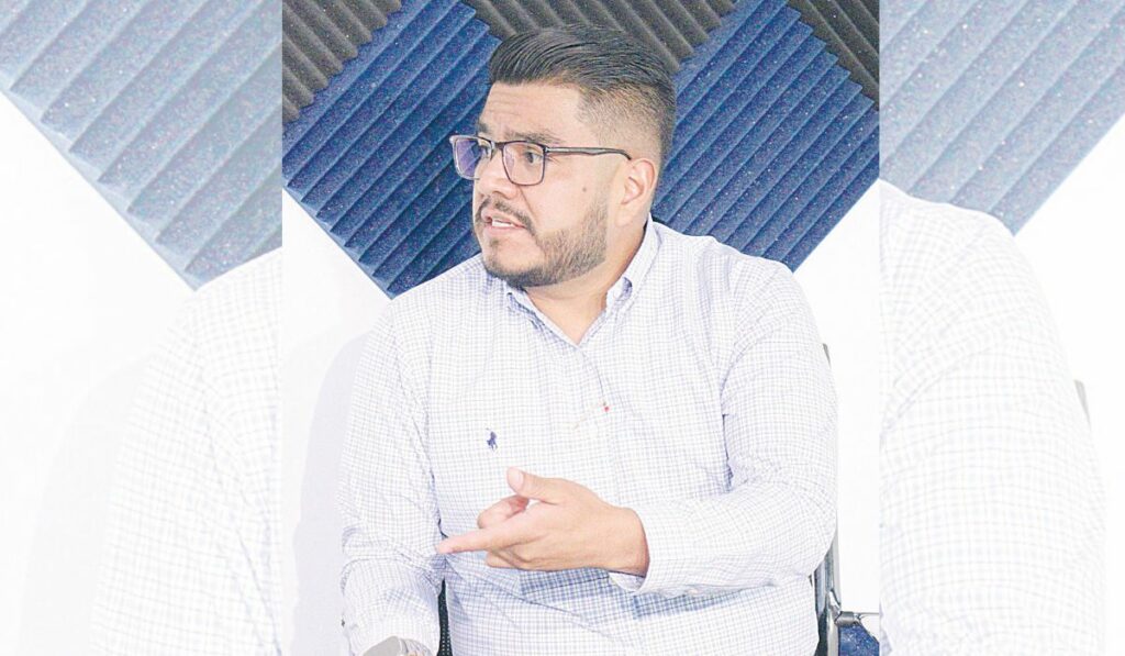 Abogado denunció incumplimiento de sentencia y pidió diálogo a la autoridad.