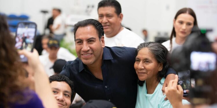 Mandatario anunció foros y apoyos para fortalecer infraestructura deportiva incluyente.