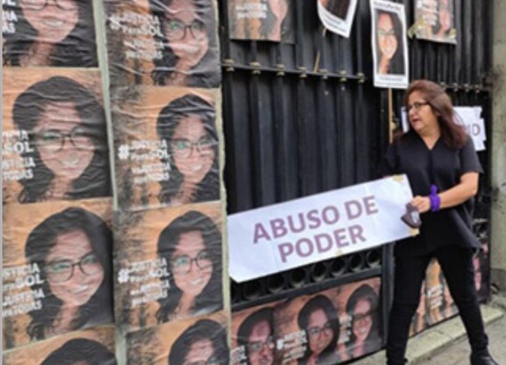 CON VALOR DE MUJER.NI MÁS NI MENOS