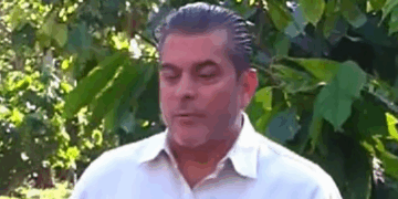 La crisis de basura en Tapachula cumplió ocho días sin solución. Comerciantes del mercado 5 de Mayo arrojaron desechos en plena vía pública en protesta contra el alcalde Yamil Melgar, a quien acusan de indiferencia y abandono.