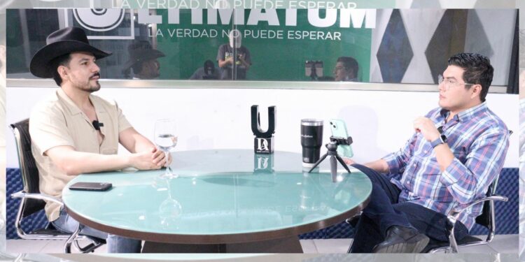 El chiapaneco impulsó carrera independiente con regional y country