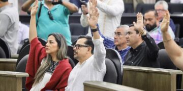 Legislatura aprobó cambios constitucionales en sesión extraordinaria.