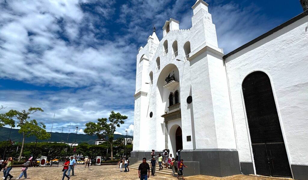 Monseñor González señaló pérdida de valores familiares como causa del fenómeno.