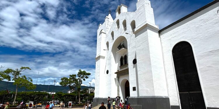 Monseñor González señaló pérdida de valores familiares como causa del fenómeno.