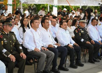 Ramírez encabezó ceremonia por los 201 años de la Federación.