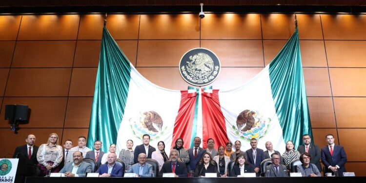 Diputada refrendó compromiso con trabajadores en Chiapas.