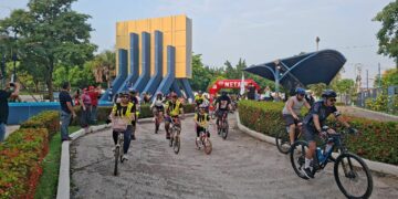 Tercera rodada ciclista recorrió la capital chiapaneca.