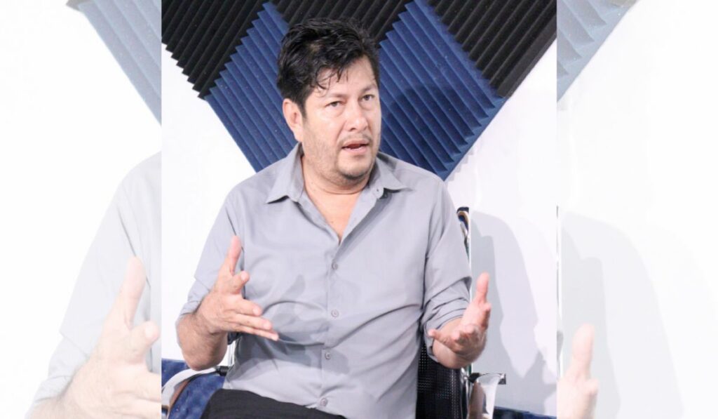 Francisco Serrano pidió pasar del asistencialismo a proyectos productivos sostenibles. El contexto y el contrapunto.