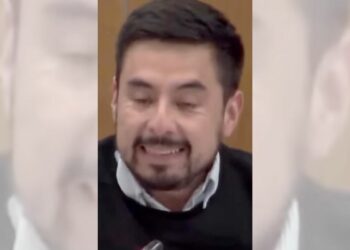 El diputado federal Guillermo Santiago Rodríguez convocó a su primer informe legislativo, calificado como un "despliegue de ego y oportunismo descarado".