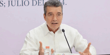 El sexenio del hoy cónsul general de México en Miami, dejó a la cultura en ruinas y a la educación sin refugio en zonas golpeadas por la violencia.