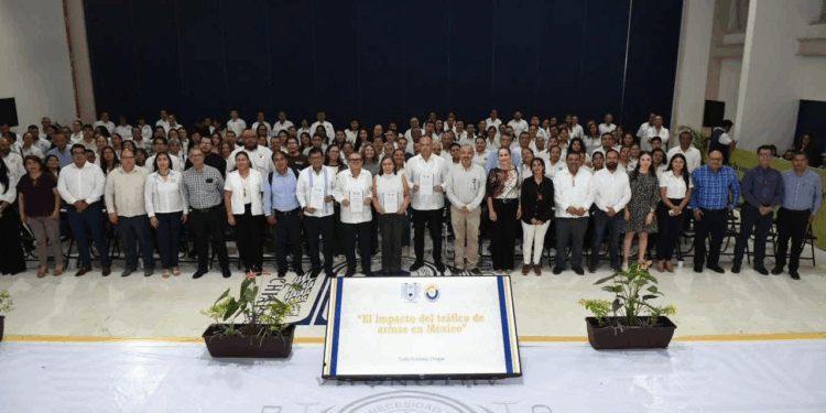 Expertos coincidieron en la necesidad de abordarlo desde un enfoque multidisciplinario.