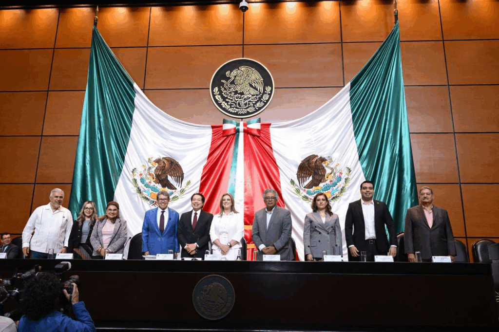 La política educativa que se presenta en este contexto adquiere especial relevancia por ser promovida desde una instancia de enorme peso, como lo es la Presidencia de la República. 