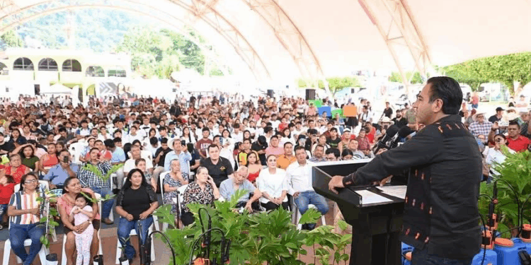 Encabezó acciones en salud, alfabetización, campo e infraestructura en Solosuchiapa e Ixtapangajoya.