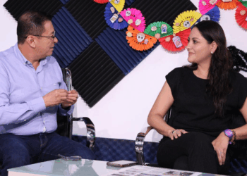 Vicepresidenta legislativa detalló propuestas digitales, salud y derechos de mujeres.