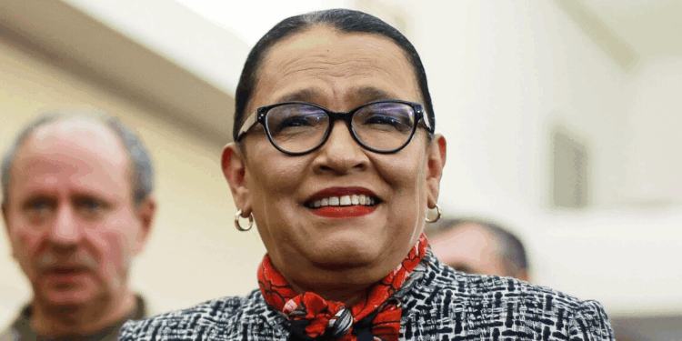 El motivo es la Audiencia de Propuestas Ciudadanas sobre la reforma electoral en el Auditorio Los Constituyentes de la UNACH. El gobierno busca "reducir costos sin debilitar la democracia", pero el trasfondo genera dudas.