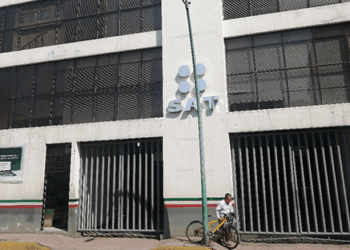 El Servicio de Administración Tributaria informó que 155 de sus 162 oficinas mantuvieron la atención.