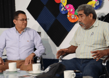 El profesor y también abogado puso en marcha una consultoría con sede permanente en la capital chiapaneca.
