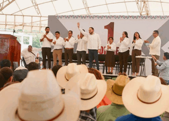 MÁS ALLÁ DEL DISCURSO – 211025