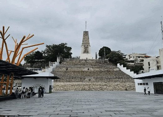 Olvidaron restaurar el drenaje al “modernizar” el Parque Bicentenario en Tuxtla