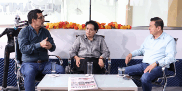 Rojas y Latournerie acusaron irregularidades en contratos y servicios, además de la negativa para acceder a expedientes del Cabildo.