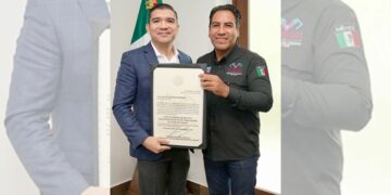 Sin duda, seguirá sirviendo a las y los chiapanecos/as desde cualquier trinchera que lo pongan, para atender el clamor de mejores estadios de atención, no solo del ISSTECH sino de todos los órdenes de gobierno, en este gobierno del humanismo. 