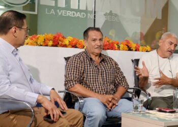 Maestros retirados exigieron el pago incompleto del incremento  y la mejora de servicios médicos.