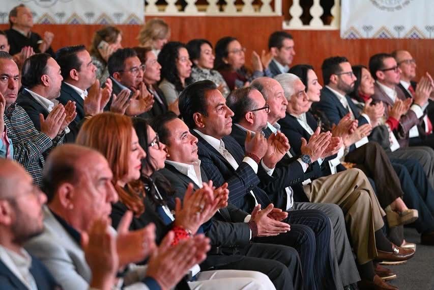 El Gobernador reconoció la labor del Tribunal Federal de Justicia Administrativa en la inauguración de su 30° Congreso Nacional en Chiapas.