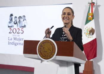  Claudia Sheinbaum reiteró respeto absoluto a la Constitución tras la reforma aprobada.