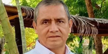 En el lugar encontraron una maleta y una licencia de conducir a nombre del exfuncionario.