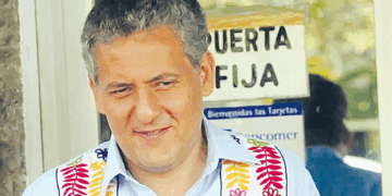 Sabines no tiene carta de buena conducta. AMLO le otorgó pasaporte diplomático, que es otra cosa.