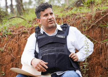 Lo matamos cuando hacemos chistes sobre feminicidios, violaciones, narcos, desapariciones, balaceras como si fueran parte de nuestra cotidianidad.