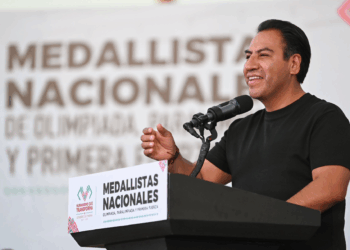 Reconocieron a medallistas chiapanecos por su desempeño nacional.