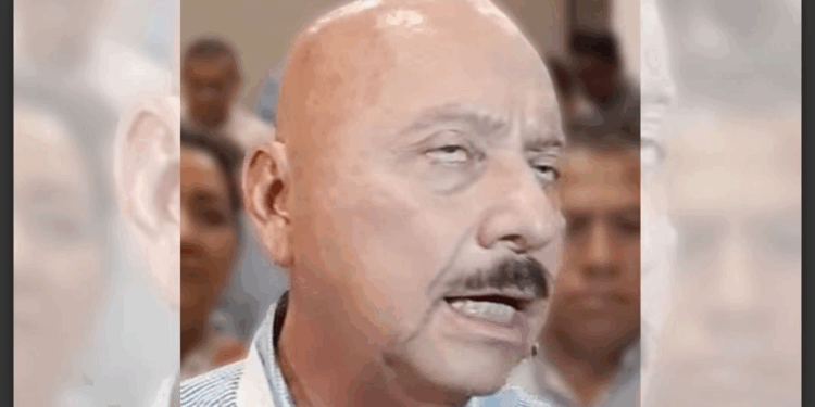 La acusación es grave: 99 vehículos presuntamente nuevos que resultaron ser usados, facturas sin documentos que acrediten su origen, y hasta contratos de comodato simultáneos.