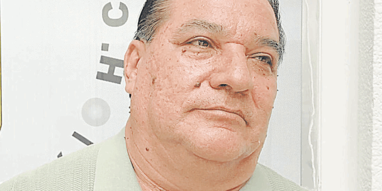 El funcionario menor de la Secretaría de Gobierno, es señalado por presunto enriquecimiento inexplicable tras presumir una propiedad en Portal de Hierro valuada en más de 14 millones de pesos.