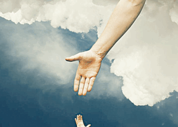 “Mi país, mi patria, la tierra en la que he vertido mi sangre, aquí es donde estoy de pie, para ser el guardián de mi tierra natal. Mi país, mi nación, mi gente y mi patria, proclamemos; ¡mi país, unámonos! Larga vida a mi país, larga vida a mi Estado, mi nación, mi patria en su totalidad. Construye su alma, despierta su cuerpo, ¡Por mi gran país! Mi gran país, independiente y libre mi hogar y mi país, a los que quiero. Mi gran país, independiente y libre, ¡larga vida a mi gran país!”. Himno de Indonesia