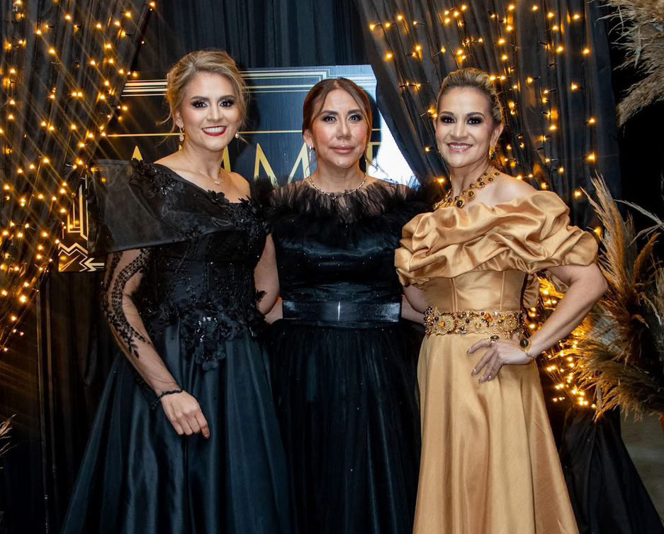 Este año, la distinción fue para las hermanas Isa y Oralia Murillo, dos mujeres que han levantado con disciplina, con amor y con la sabiduría heredada de su padre Rafael Murillo, la empresa “Don Rafita”.