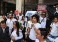 Marcha pacífica congregó a jóvenes y adultos en rechazo a la corrupción y la desinformación.