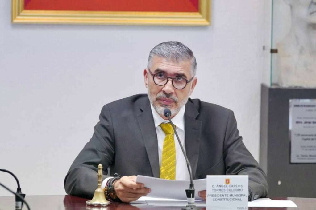 Trabajadores llamaron a movilizarse contra el alcalde capitalino.